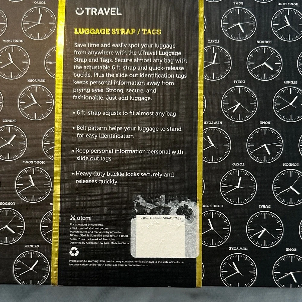 NIB. Travel Luggage Strap with 2 Pack Tags - Black